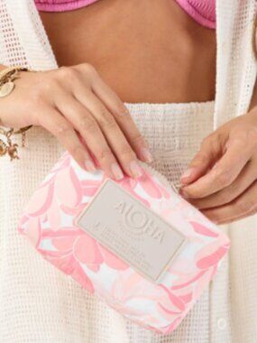 Aloha Collection Mini Pouch Lei Stand NWT